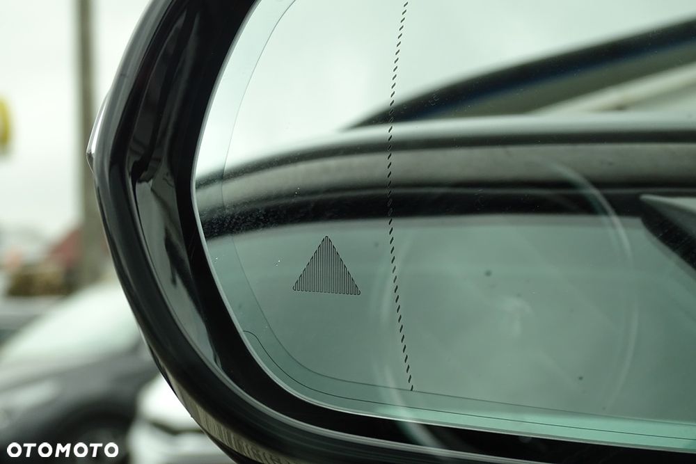 Mercedes-Benz Klasa E - 31