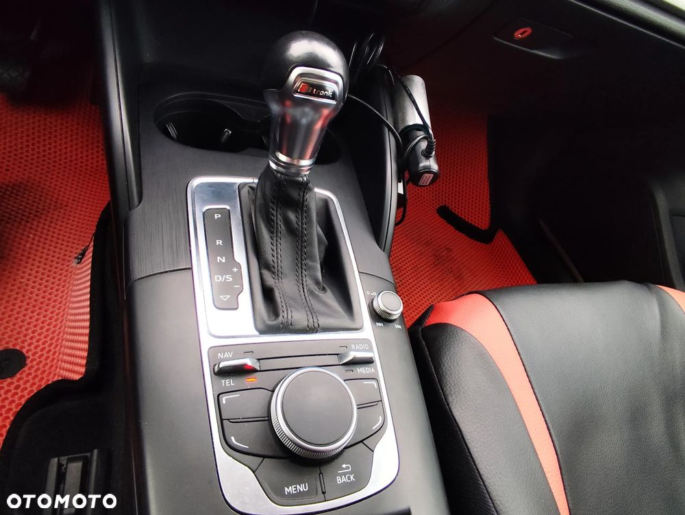 Audi A3 Limousine 1.8 TFSI S tronic S line Sportpaket - 19