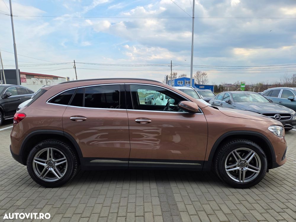 Mercedes-Benz GLA 200 4MATIC Aut. - 12