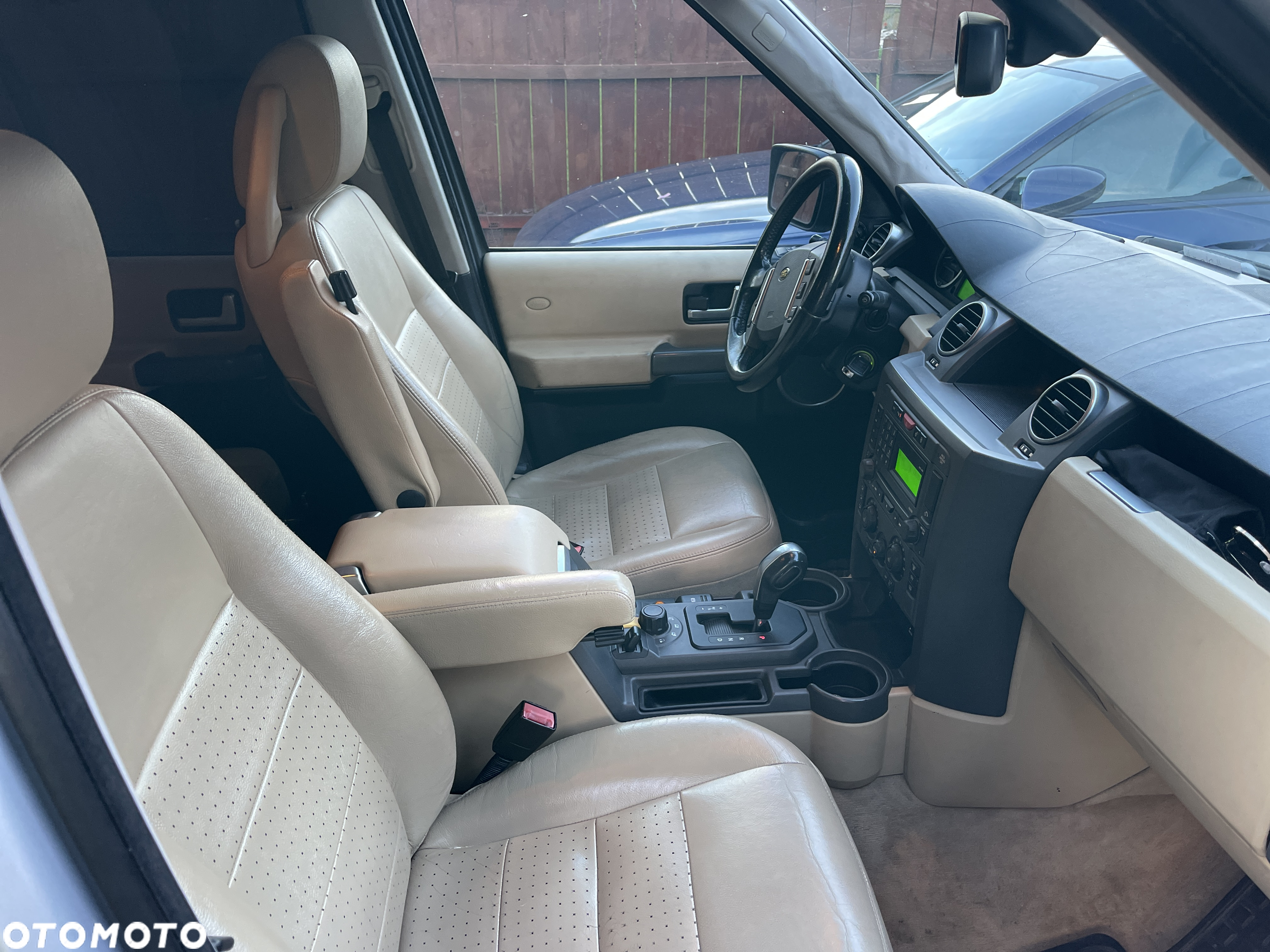Land Rover Discovery III 4.4 V8 SE - 6