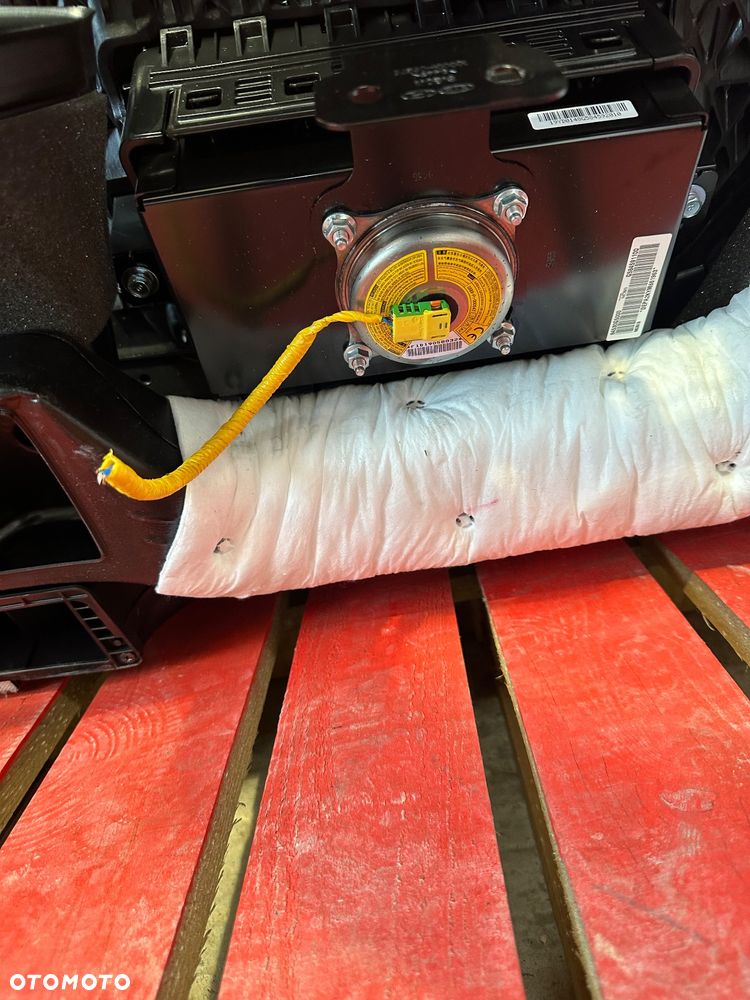 DESKA ROZDZIELCZA konsola kokpit pulpit poduszki airbag pasy KOMPLET ORYGINALNY KIA NIRO  2020 ROK-  GDYNIA - 8