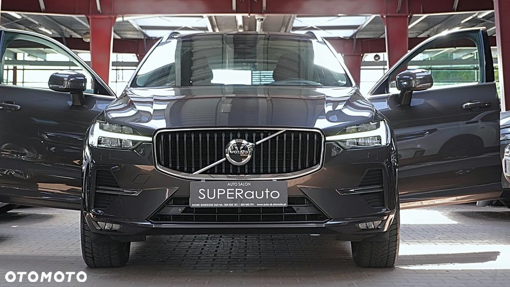 Volvo XC 60 B4 B Momentum Pro - 4