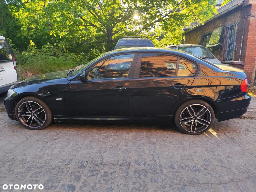 BMW Seria 3 320i Edition Exclusive - 6