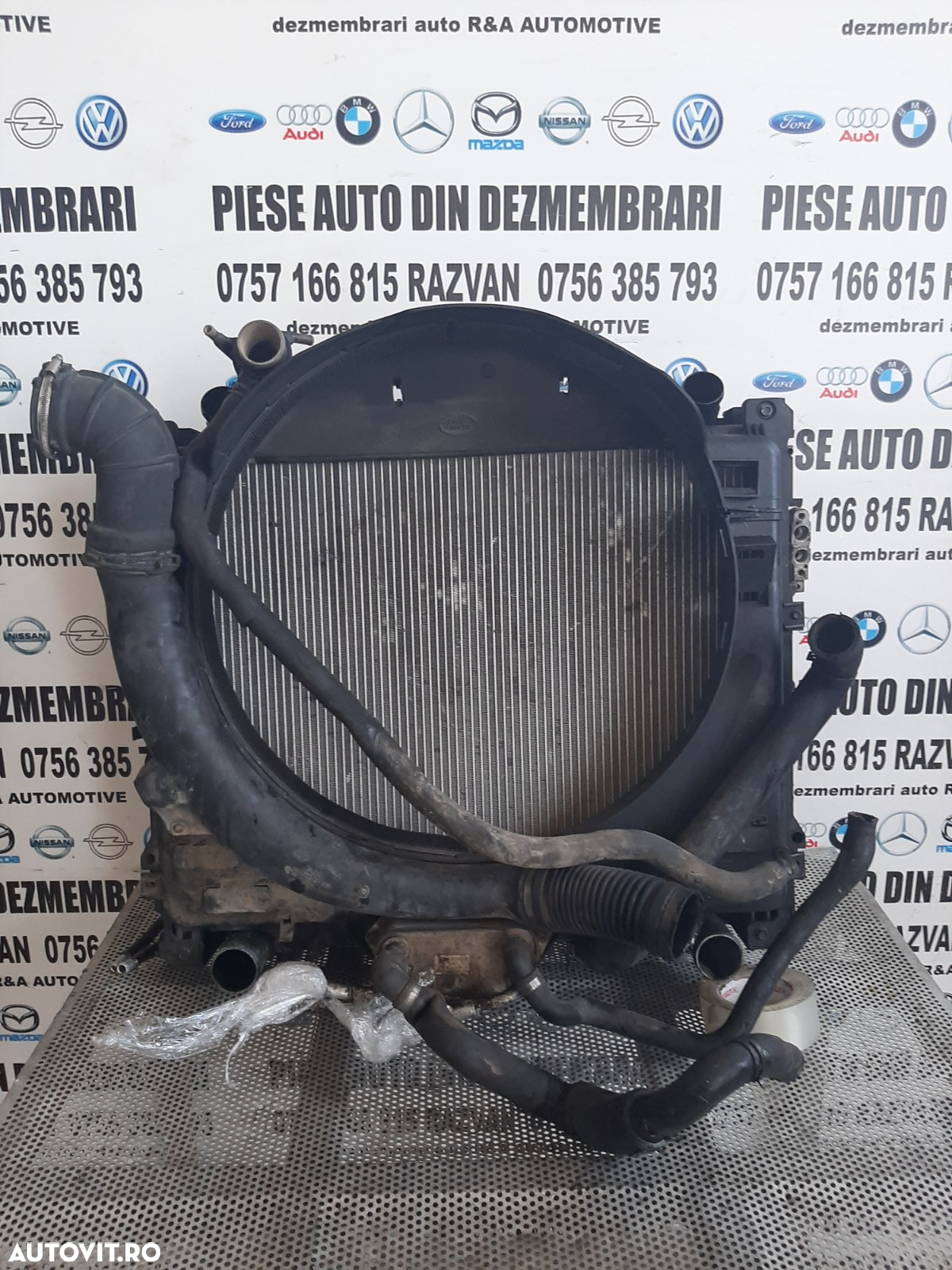 Trager Calandru Fata Complet Radiator Apa Clima Termocupla Etc. Land Rover Range Rover Vogue L322 A - 5
