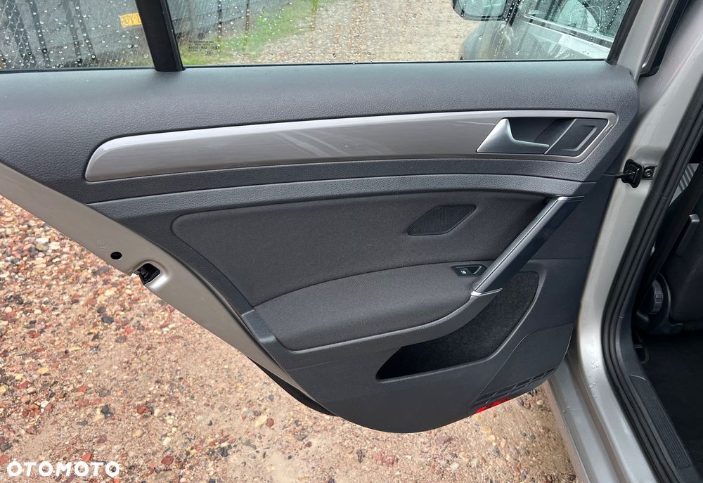 Volkswagen Golf 1.4 TSI (BlueMotion Technology) DSG Highline - 20