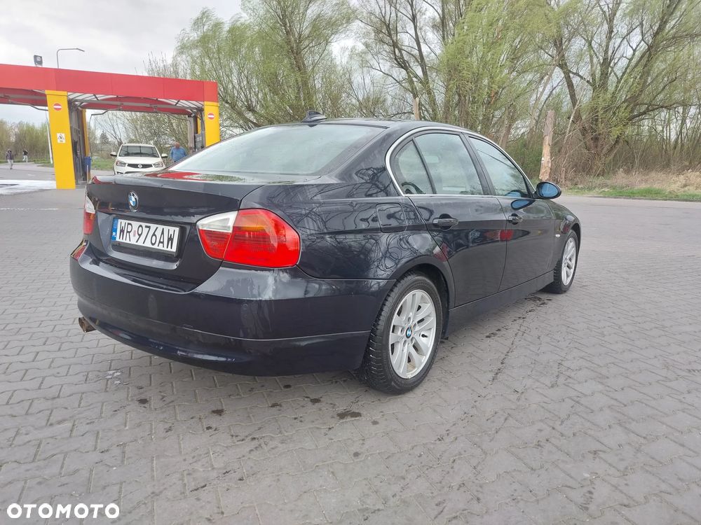 BMW Seria 3 325i - 6