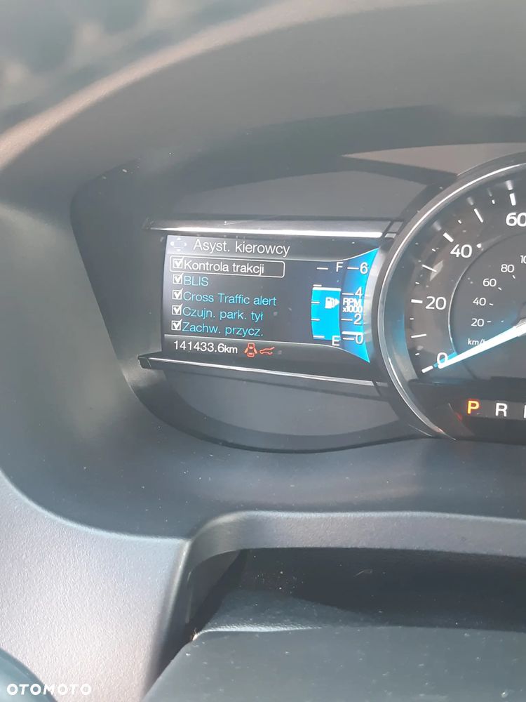 Ford Explorer - 21