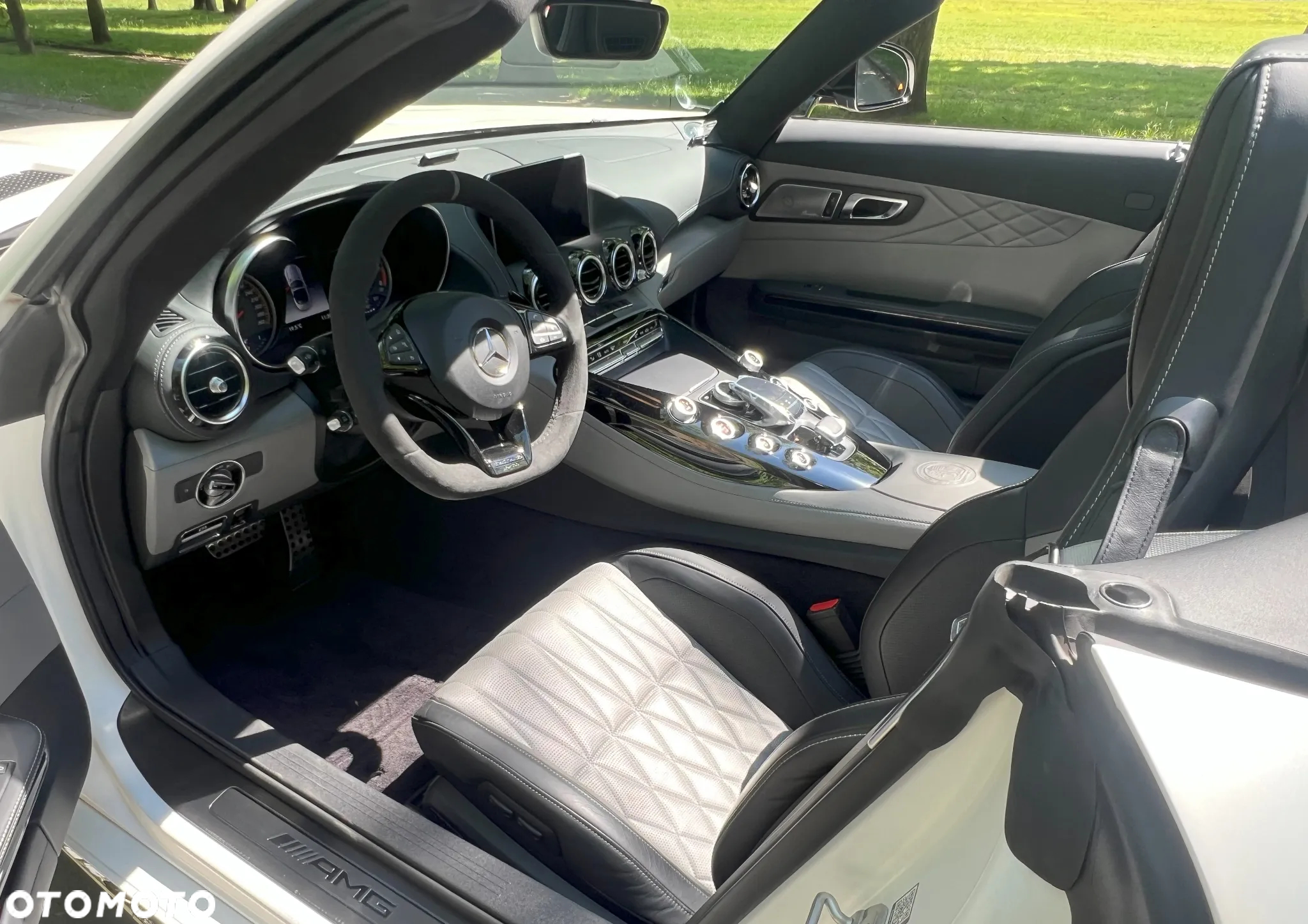 Mercedes-Benz AMG GT C Roadster Speedshift 7G-DCT - 13