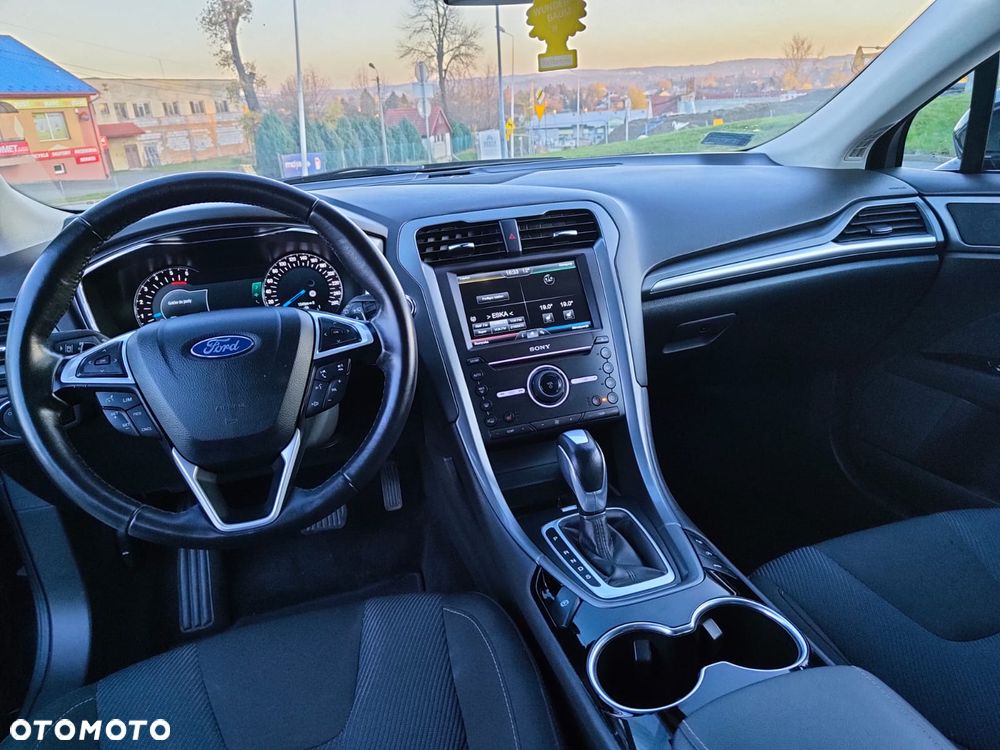 Ford Mondeo - 24