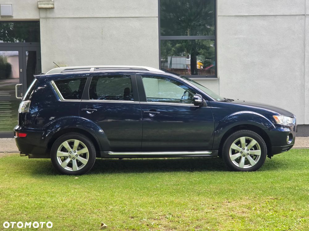 Mitsubishi Outlander 2.0 DI-D 4WD Intense - 3