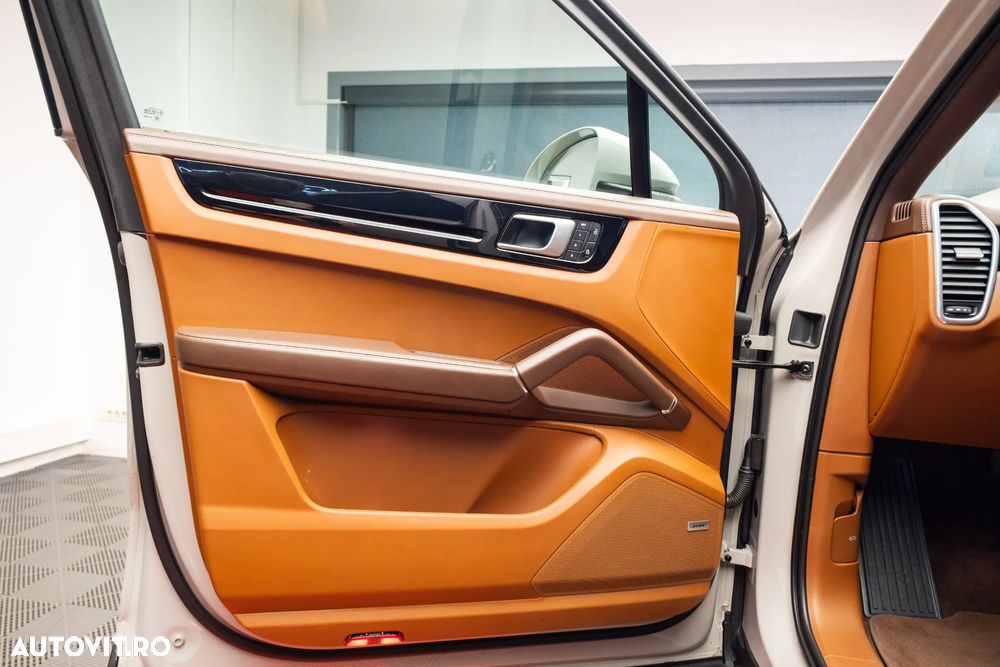 Porsche Cayenne Coupe S Tiptronic S - 21