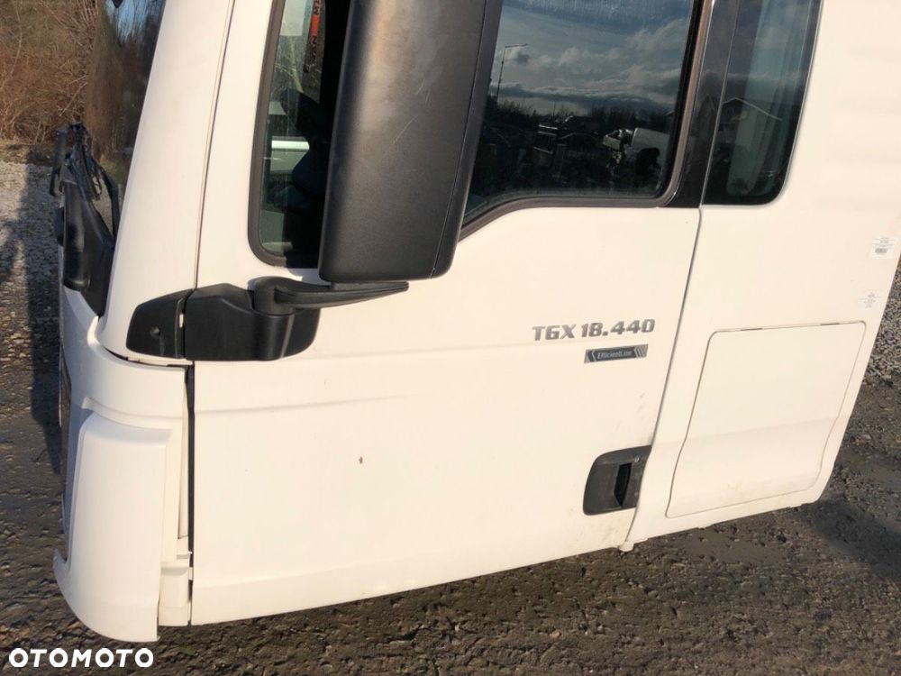 KABINA KOMPLETNA  MAN TGX I 2006 - 2022 18.440 324 kW [441 KM] 4x2 2012 EURO 6 XLX BRUTTO - 9