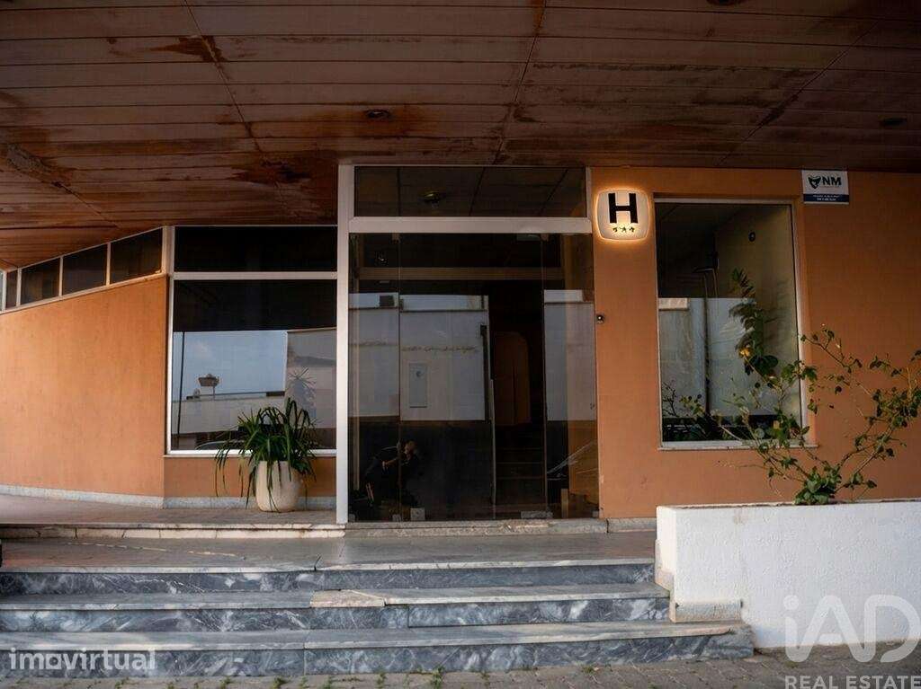 Hotel 3* T36 em Valença, Cristelo Covo e Arão de 2224,00 m2