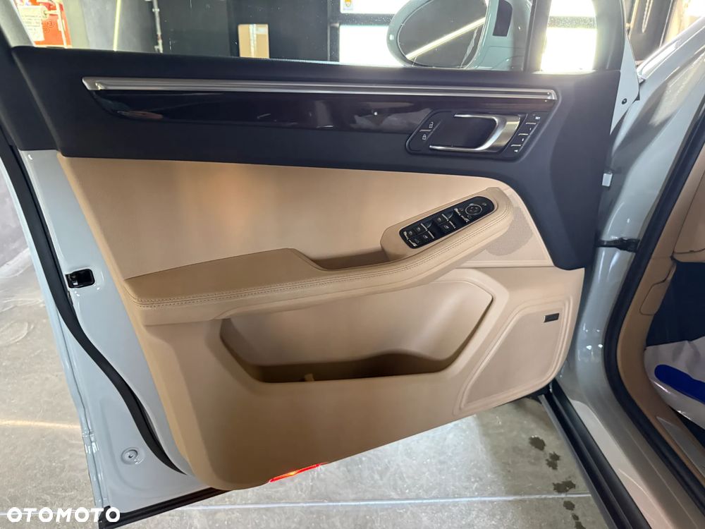 Porsche Macan GTS PDK - 28