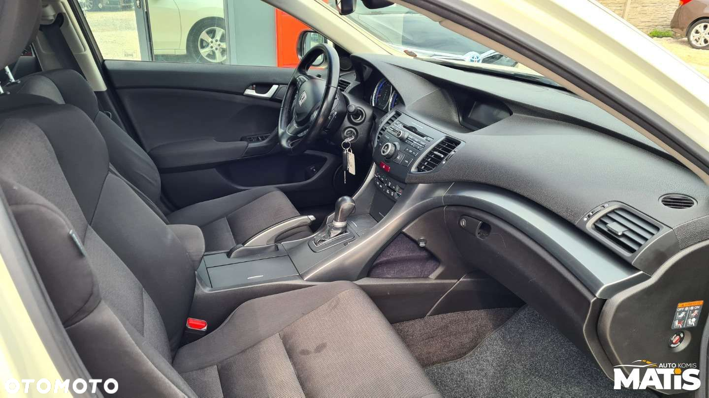 Honda Accord - 32