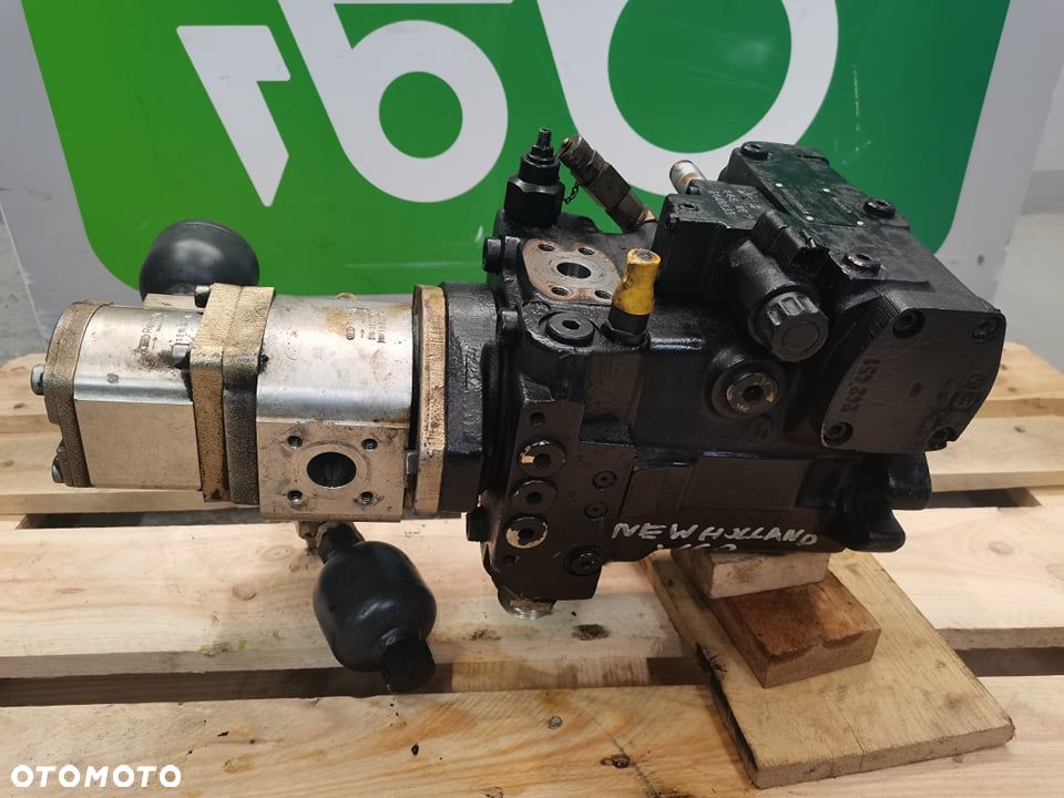Pompa jazdy New Holland W60 {Rexroth A4VG56DA1D2} - 1