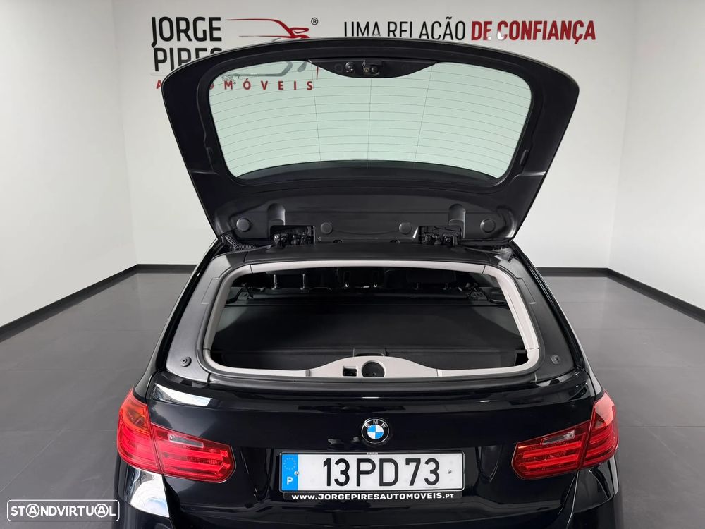 BMW 318 d Line Luxury - 53