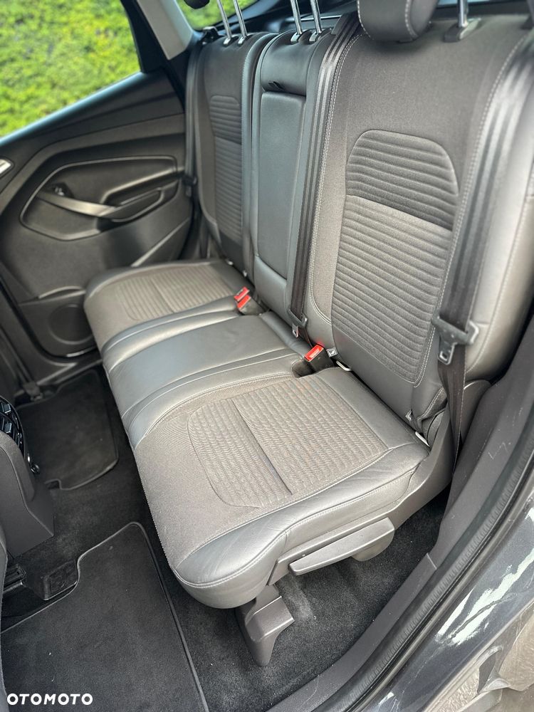 Ford Kuga 2.0 TDCi 4x4 Titanium - 19