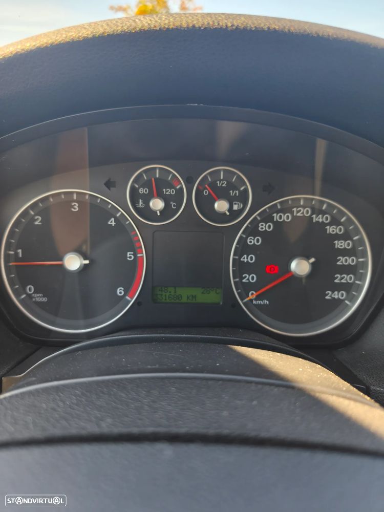 Ford Focus SW 1.6 TDCi Connec. - 9