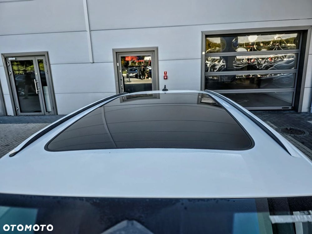 Volkswagen Passat Variant 1.5 TSI eHybrid PHEV 200kW R-Line Plus DSG - 24