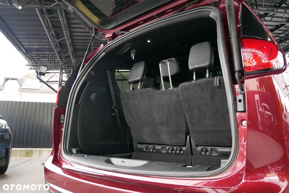 Chrysler Pacifica - 33