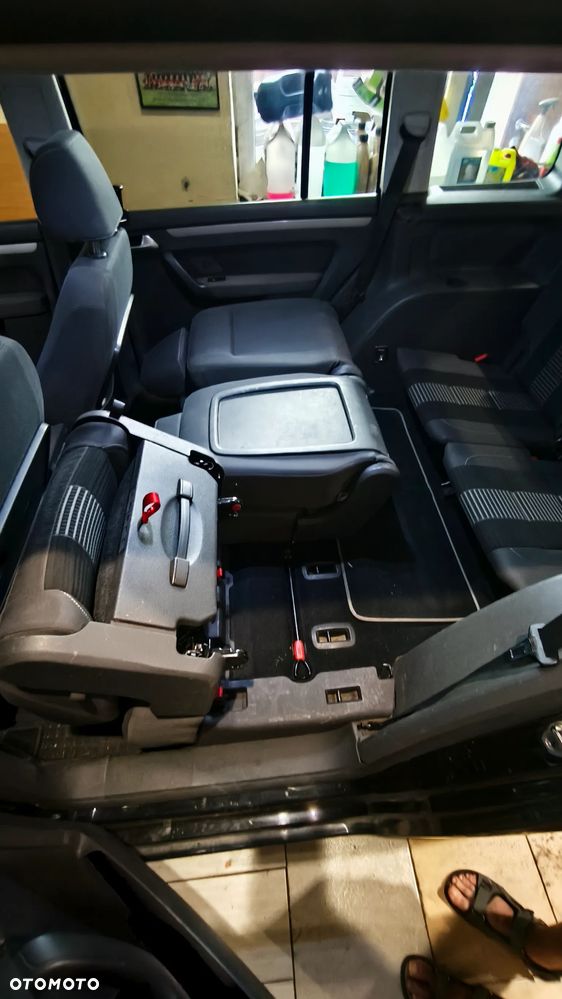 Volkswagen Touran 1.9 TDI DPF United - 8