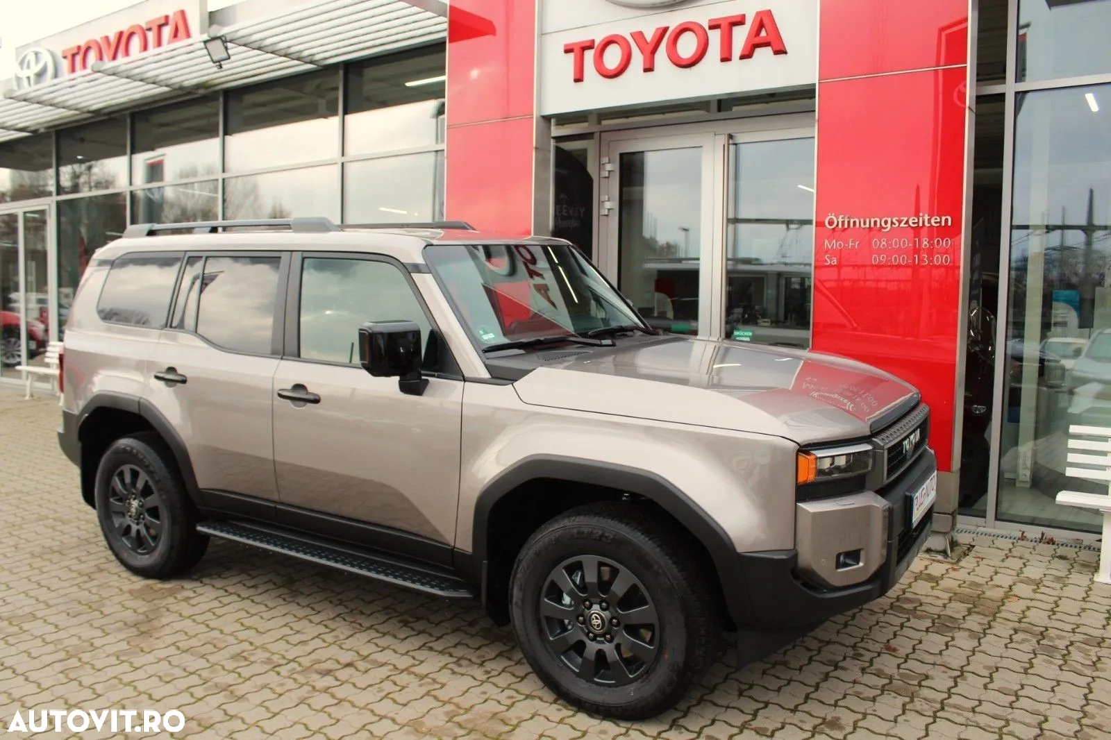 Toyota Land Cruiser 250 2.8l D-4D 204 CP A/T 7 locuri Executive - 10
