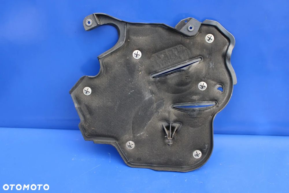 Osłona silnika paska OE Mercedes W212 W218 W204 3.5 cdi M642 A6420105667 - 6