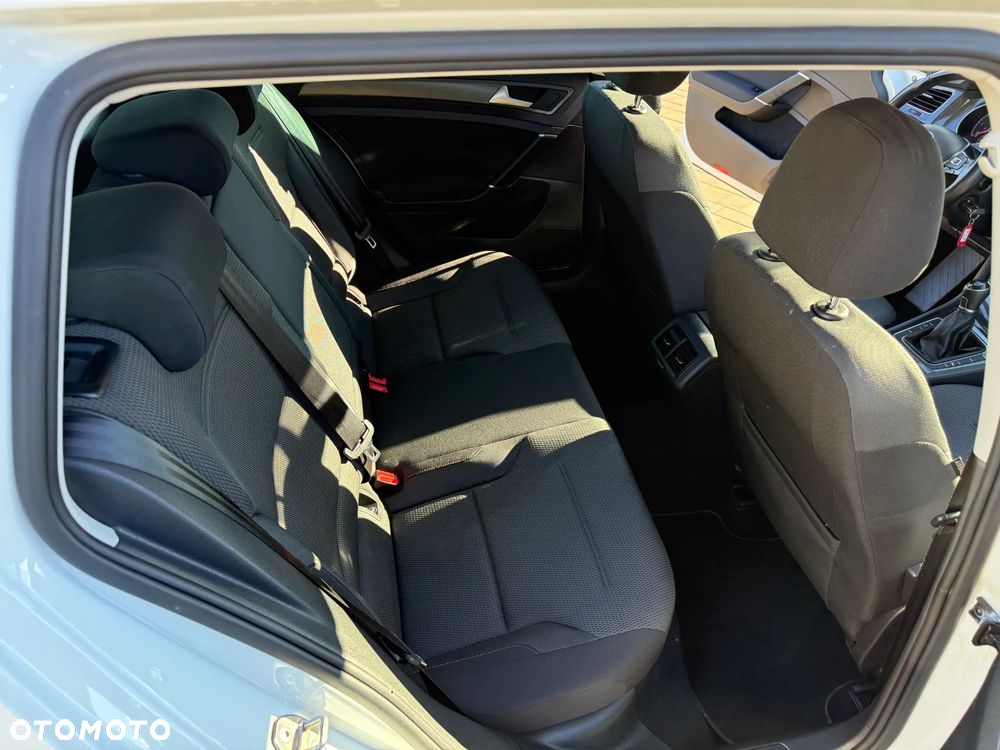Volkswagen Golf VII 1.6 TDI BMT Comfortline - 23