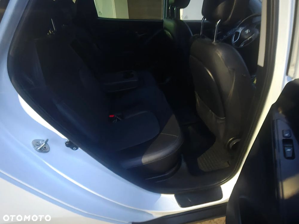 Hyundai ix35 - 26