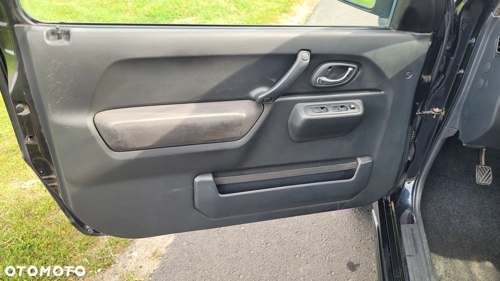 Suzuki Jimny 1.3 Elegance - 21