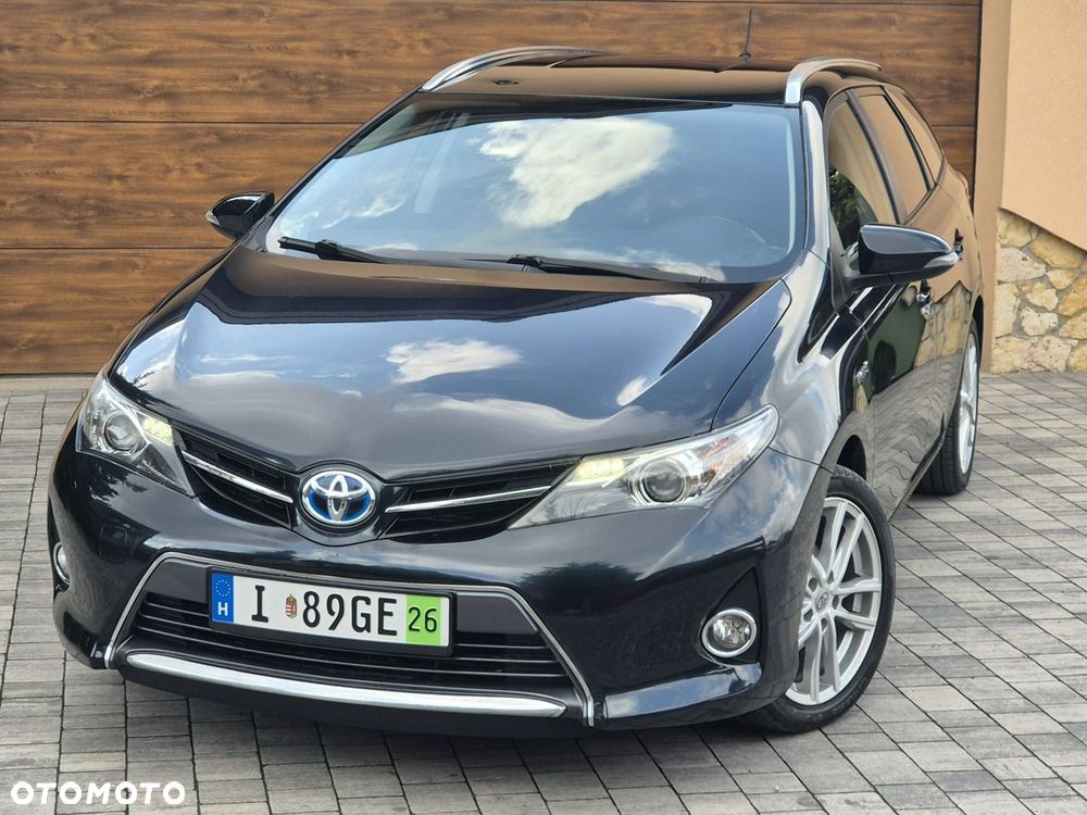 Toyota Auris - 1