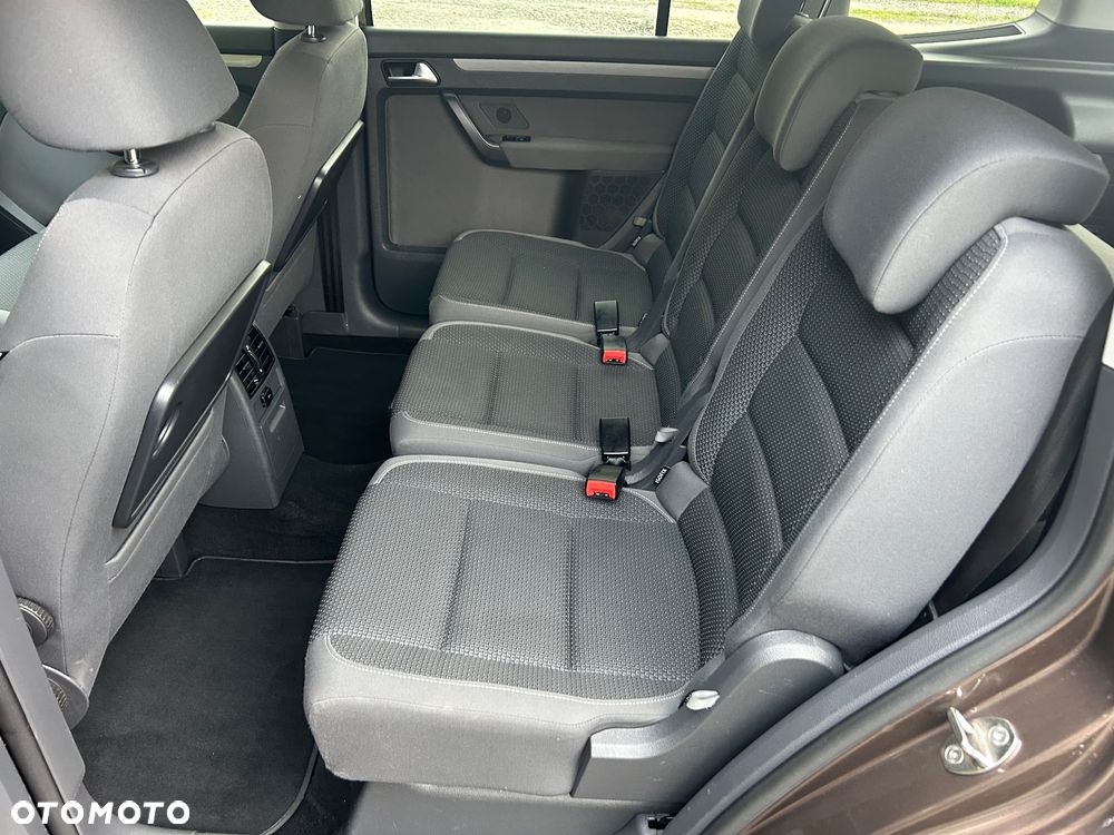 Volkswagen Touran 1.4 TSI Comfortline DSG - 9