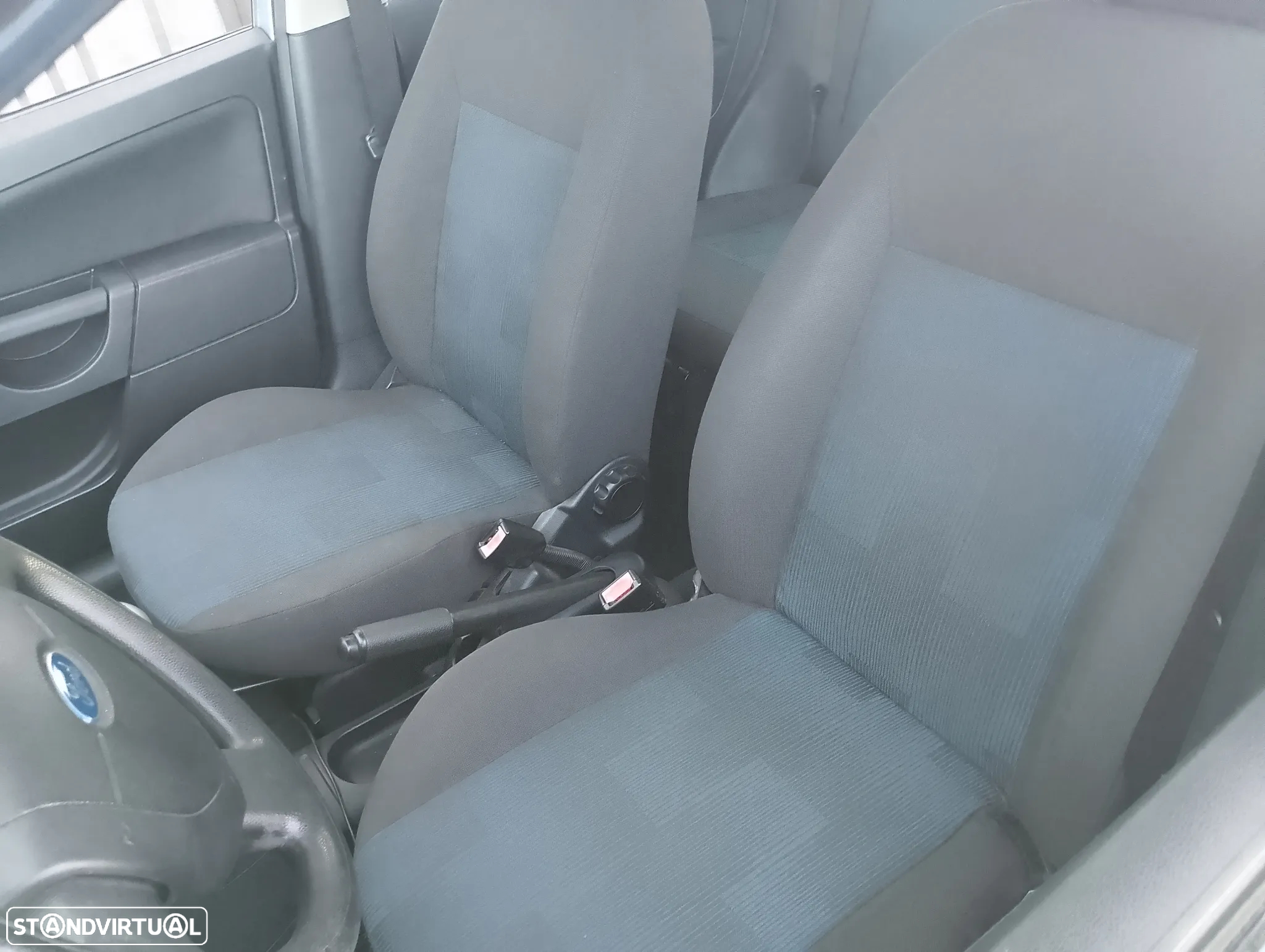 Ford Fiesta 1.4 Trend - 8