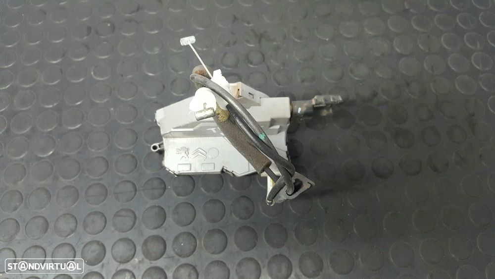 FECHADURA PORTA TRASEIRA DIREITA PEUGEOT 3008 SPORT PACK - 2