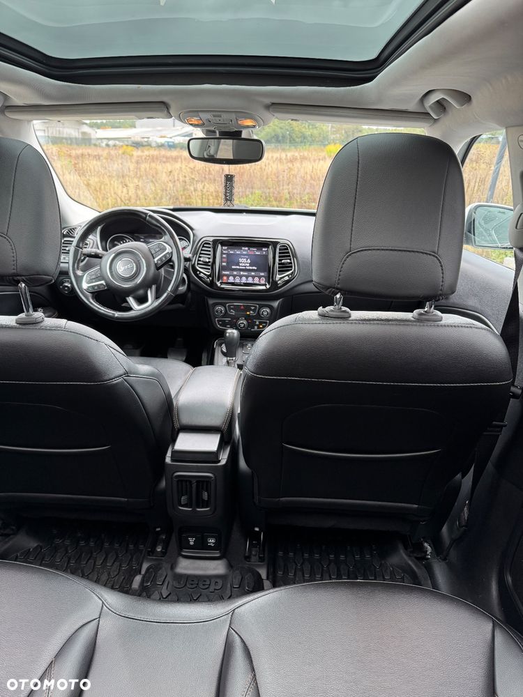 Jeep Compass - 12