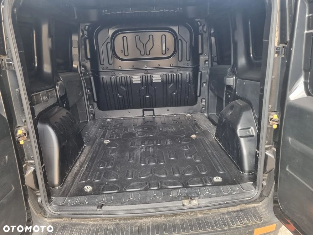 Fiat Doblo - 10