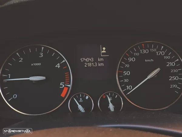 Renault Laguna 2.0 dCi Initiale - 14