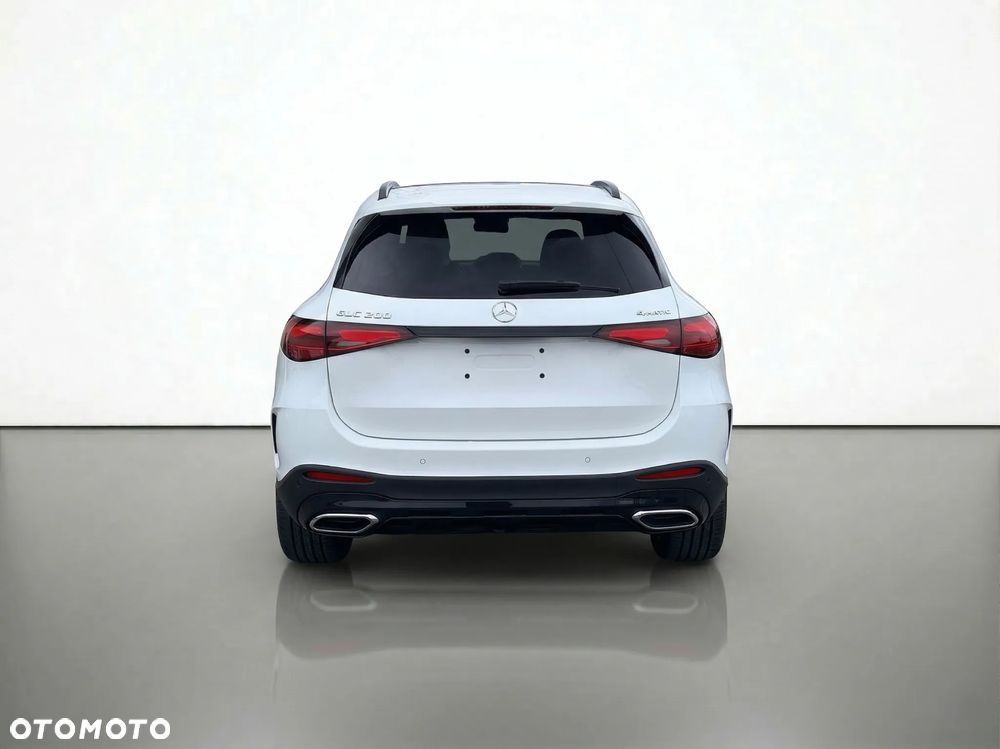 Mercedes-Benz GLC - 5