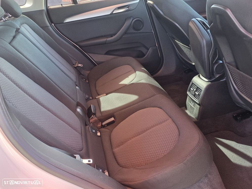 BMW X1 25 e xDrive - 22