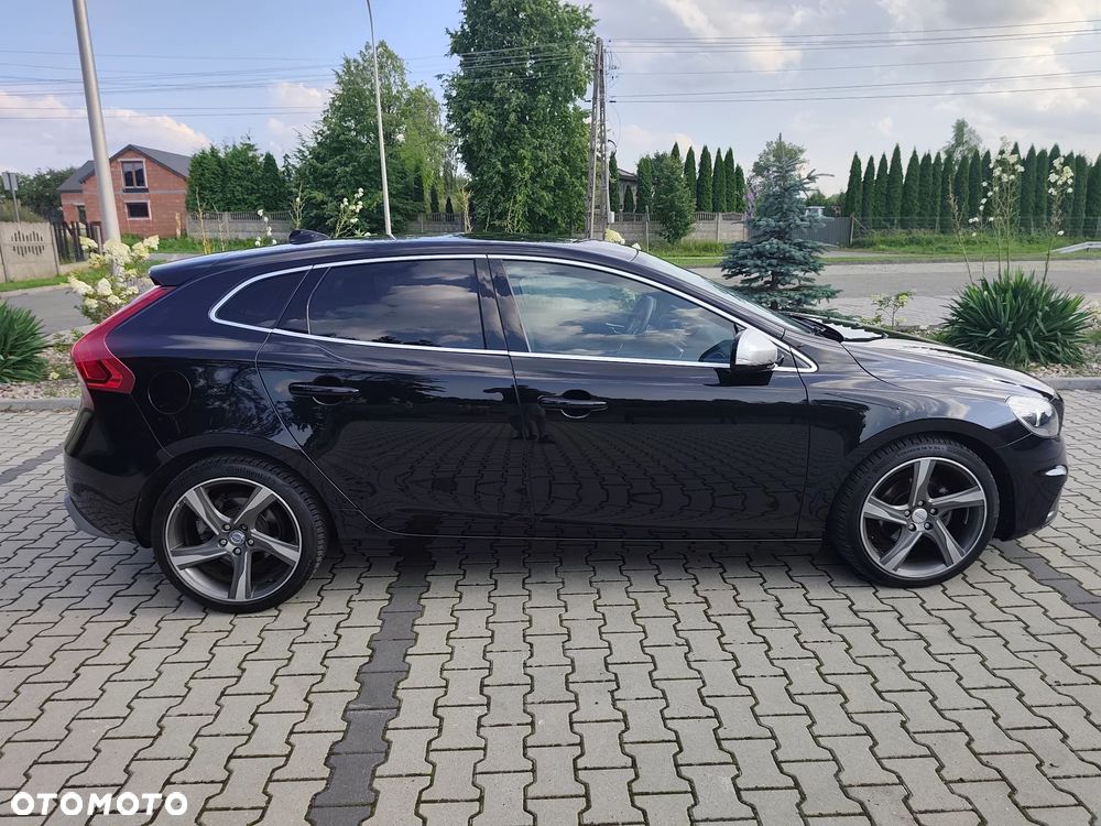 Volvo V40 D2 R Design - 5
