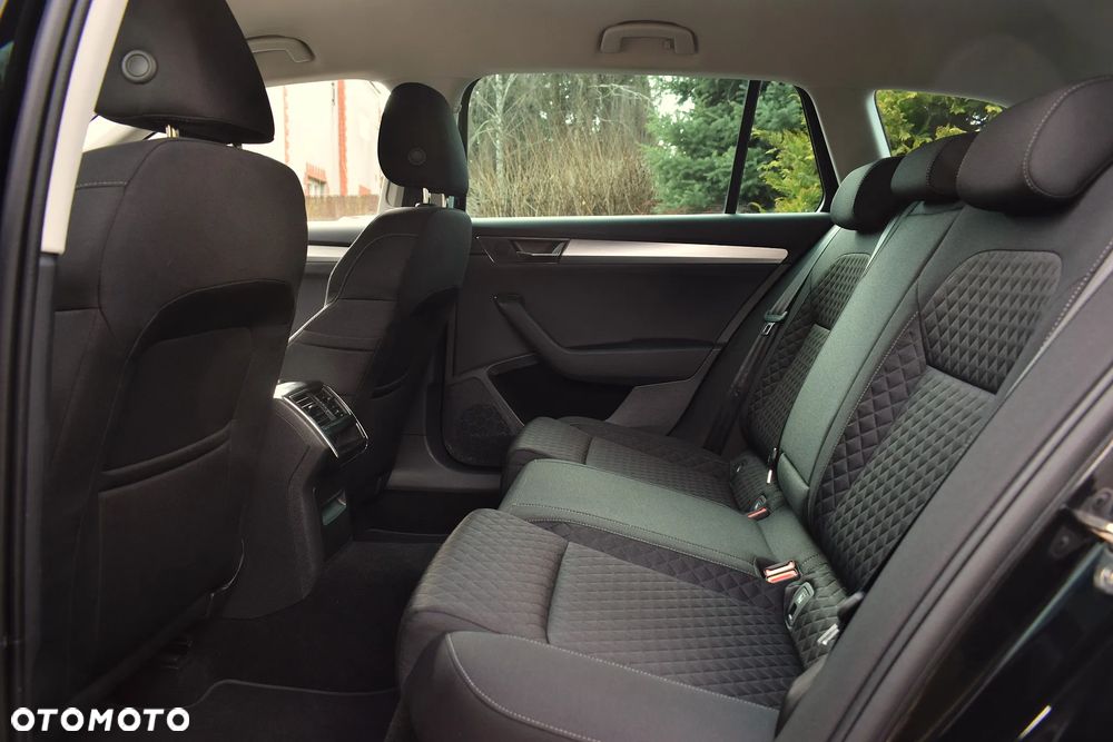 Skoda Superb 2.0 TDI SCR Style DSG - 7