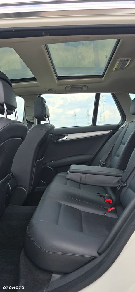 Mercedes-Benz Klasa C 320 CDI DPF 7G-TRONIC Avantgarde - 19