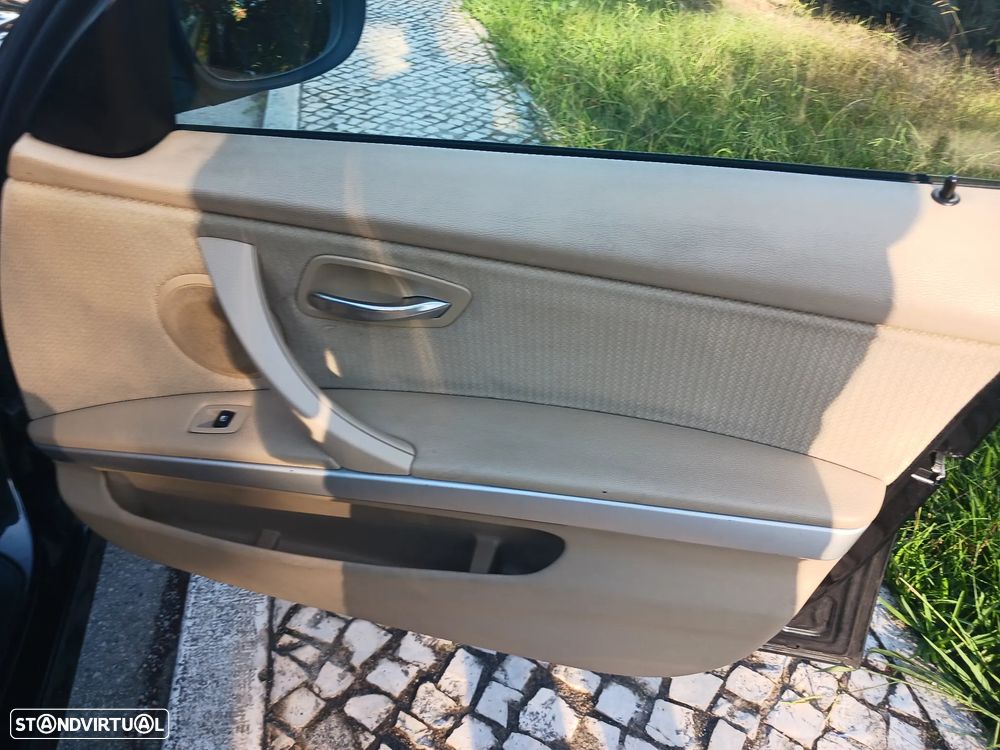 BMW 318 d Navigation - 34