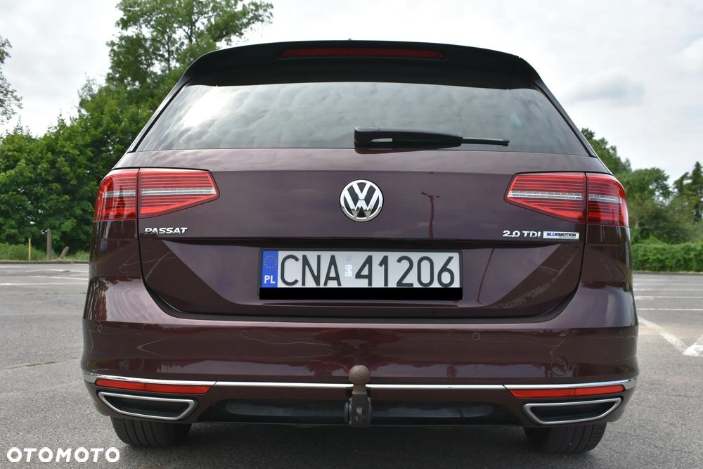 Volkswagen Passat Variant 2.0 TDI (BlueMotion Technology) Highline - 11