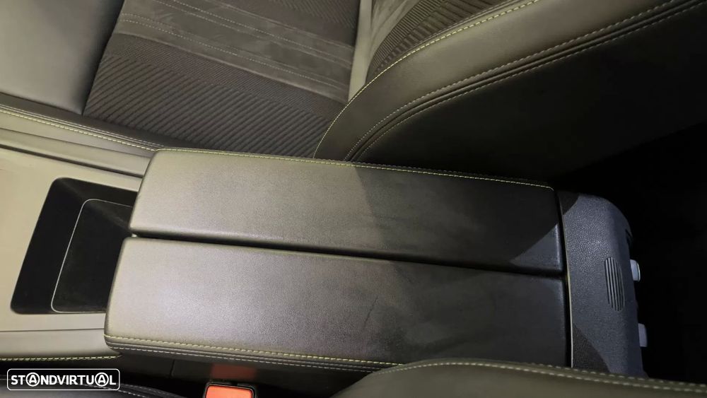 Peugeot 308 SW 1.2 PureTech GT EAT8 - 53