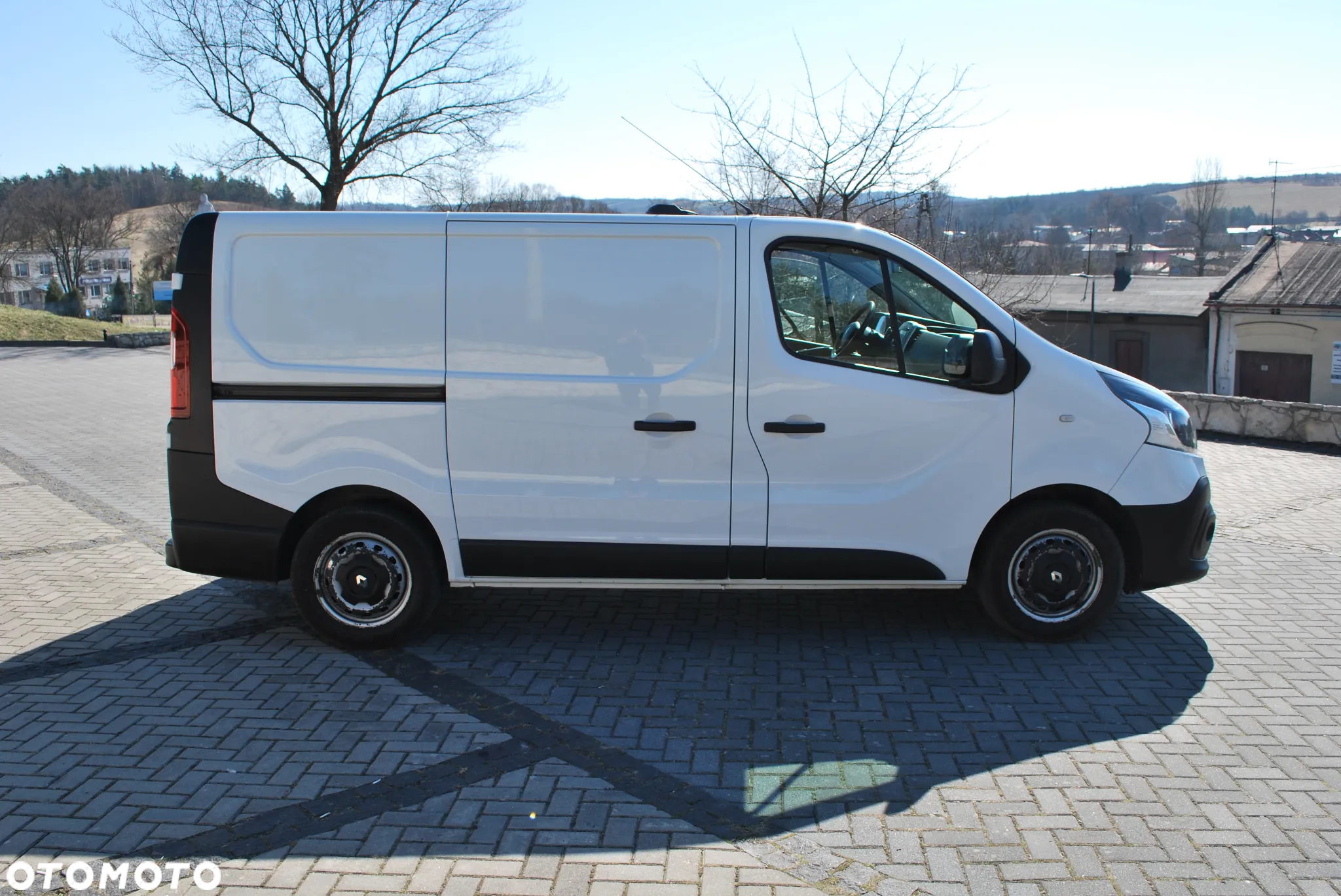 Renault Trafic 1.6dci 90KM L1H1 - 4