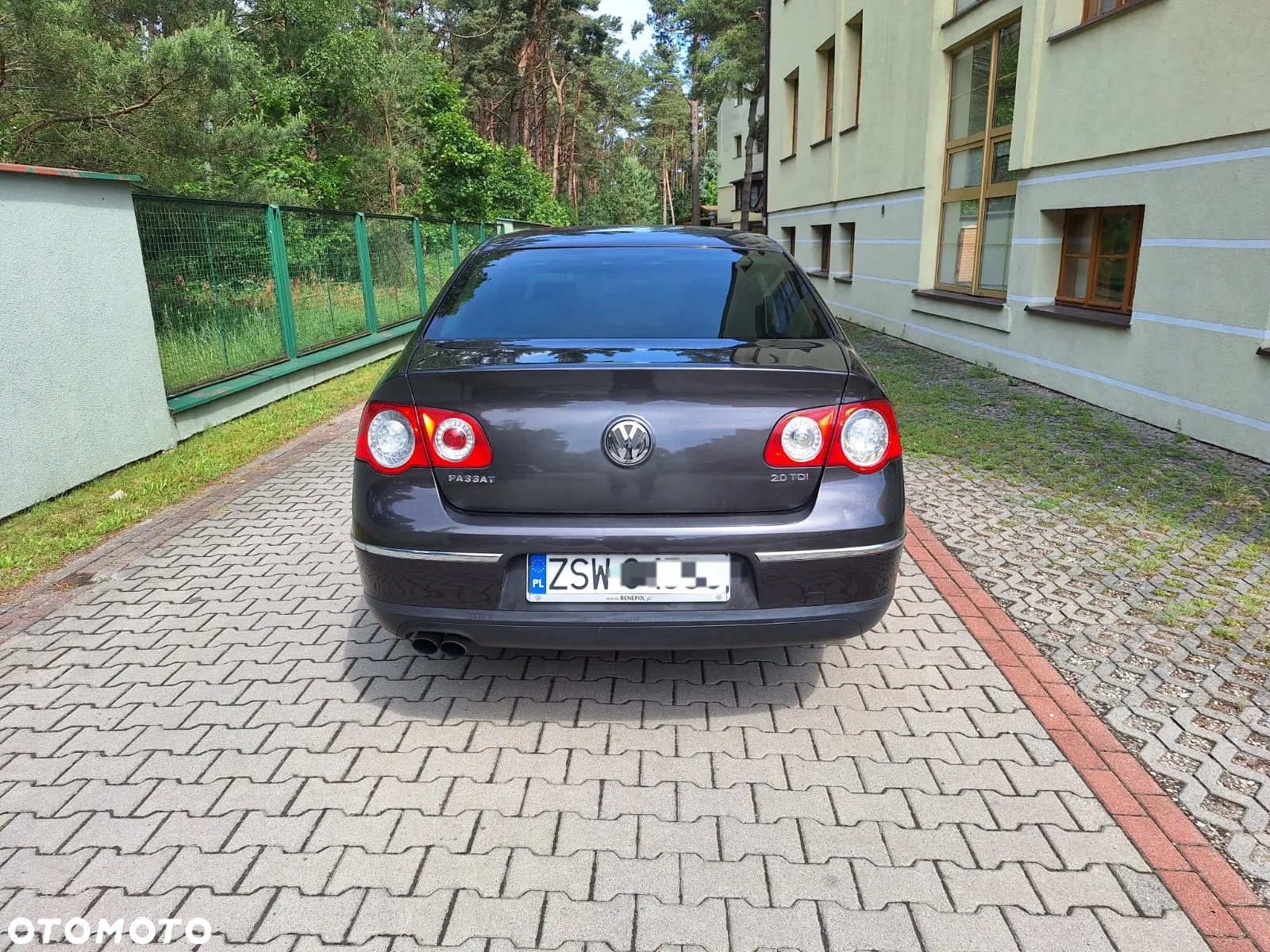 Volkswagen Passat 2.0 TDI DPF Highline - 10