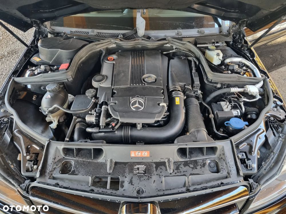 Mercedes-Benz Klasa C 250 CGI BlueEff - 7