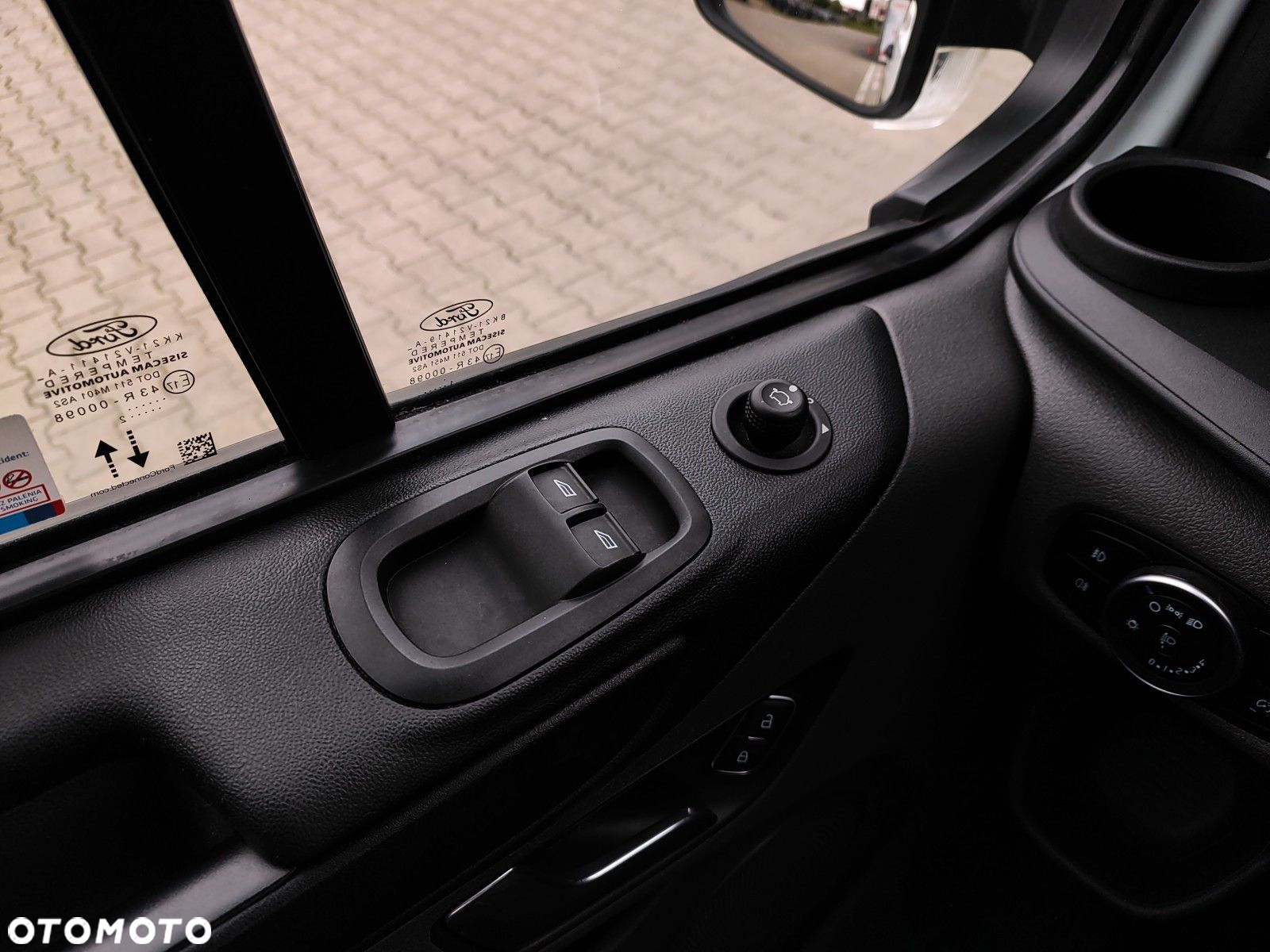 Ford Transit Custom Kombi 320 L1H1 Trend - 24